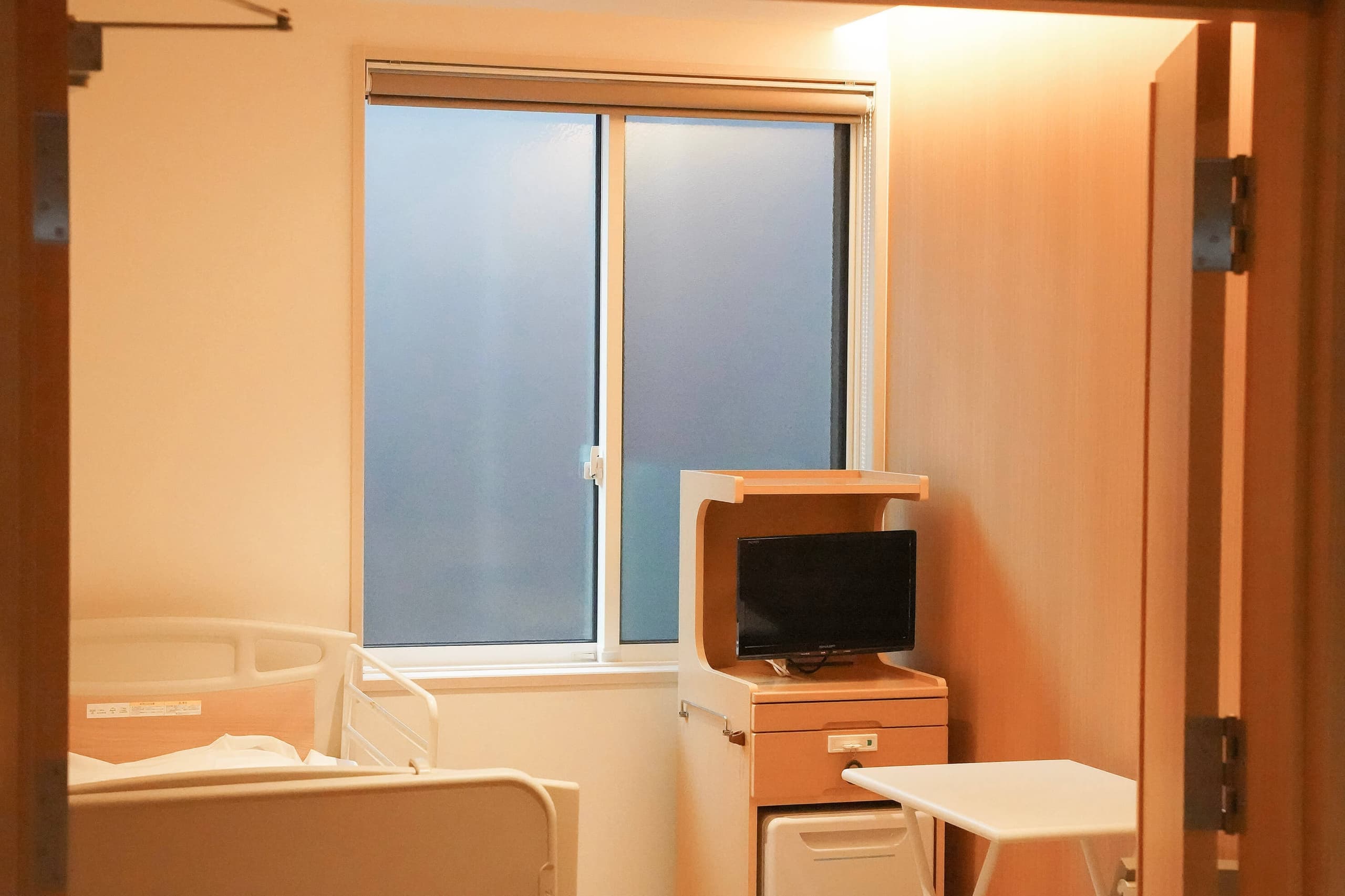 room2.jpg